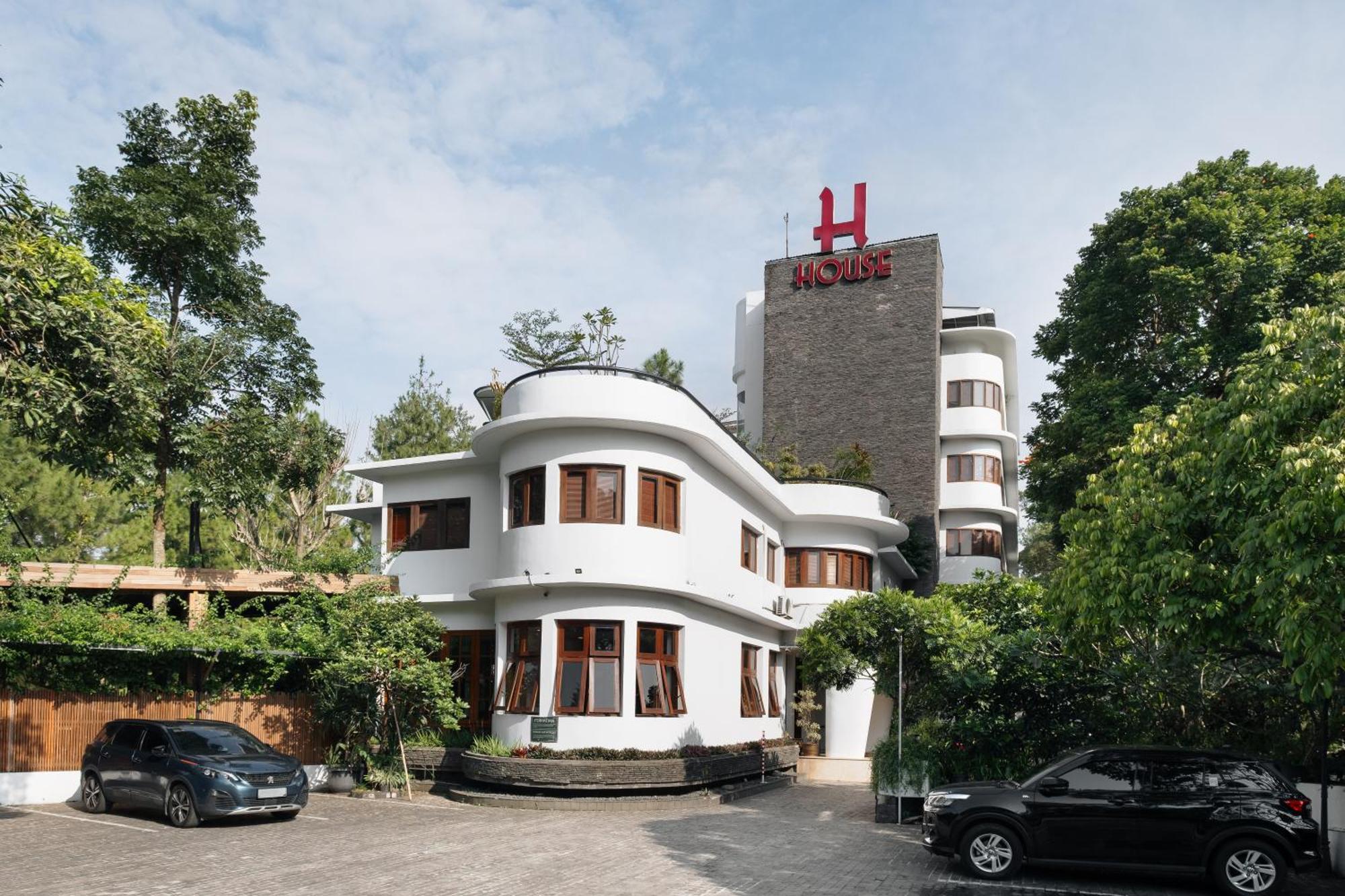 House Sangkuriang Bandung Exterior foto